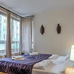 Ξενοδοχείο με διαμερίσματα City Central Apartments 4*