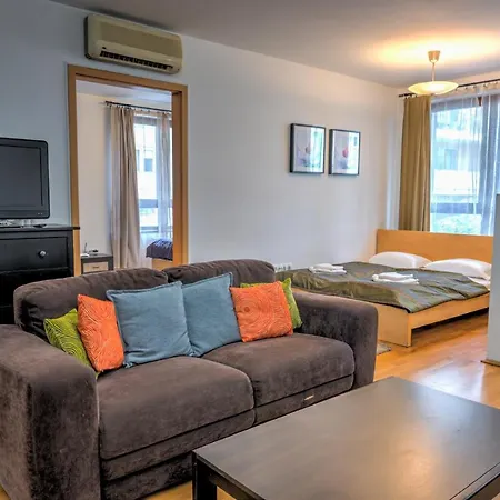 City Central Apartments Apartahotel