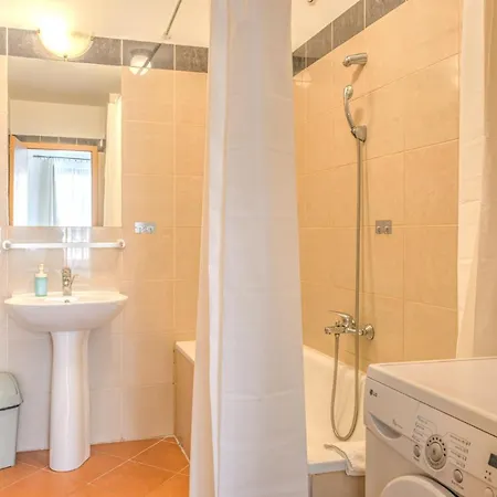 City Central Apartments