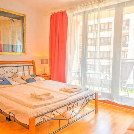 City Central Apartments 4* בודפשט